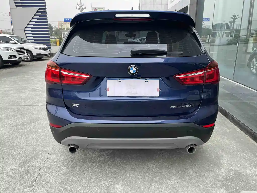 BMW X1 — фото 13
