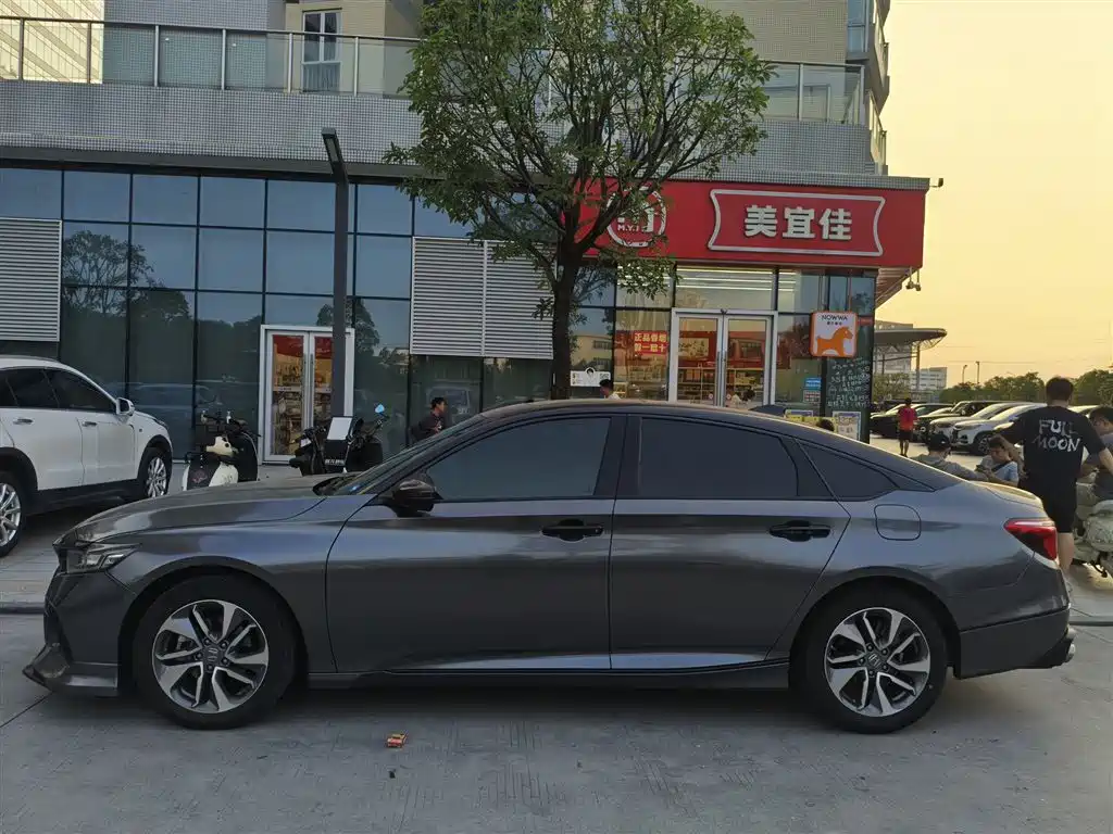 Honda Inspire — фото 4