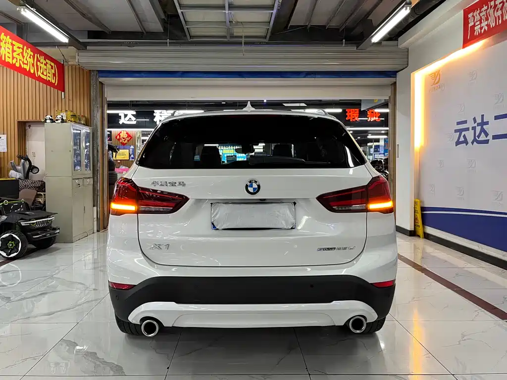 BMW X1 — фото 4