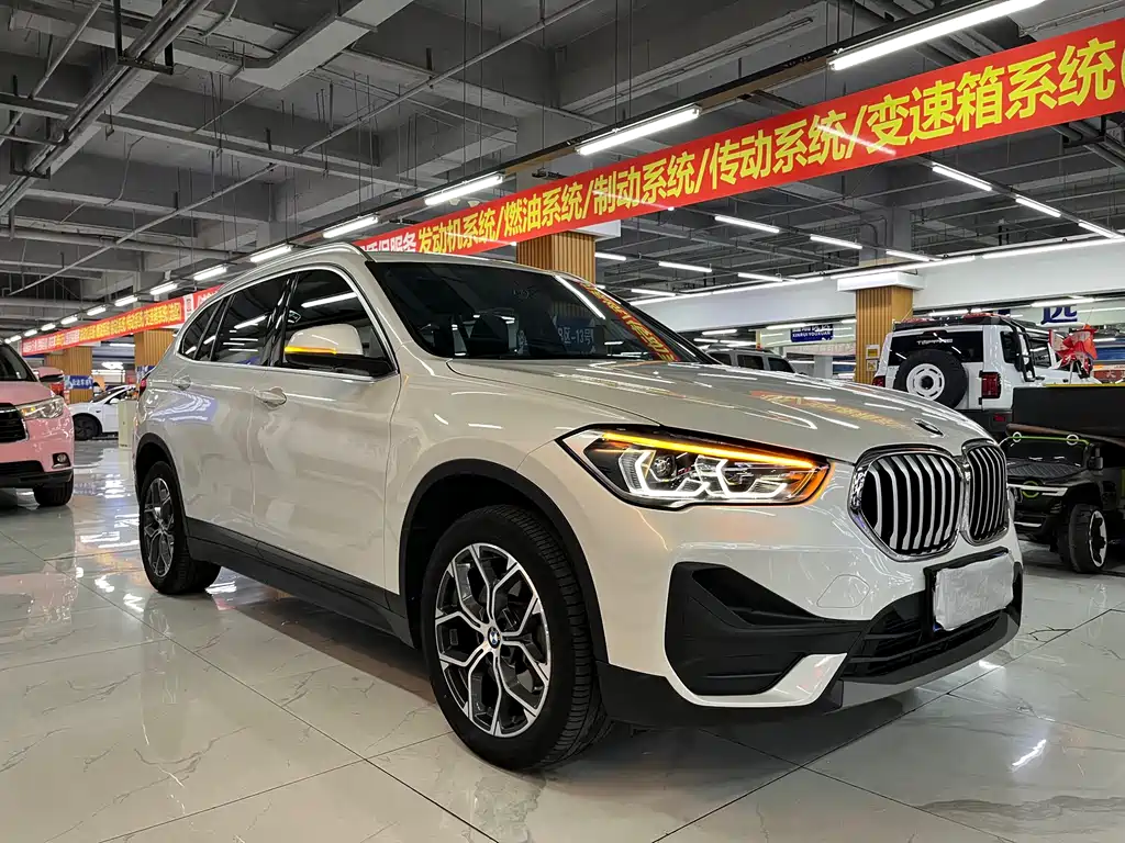 BMW X1 — фото 6