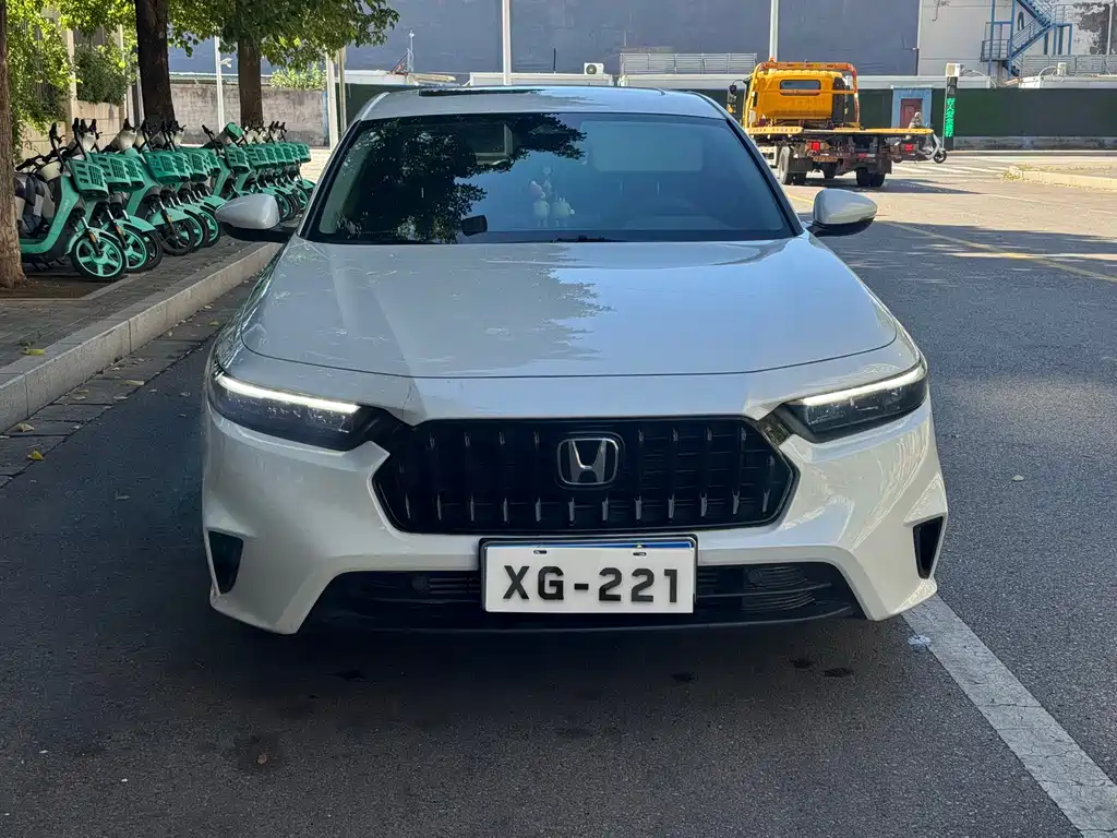 Honda Inspire — фото 2