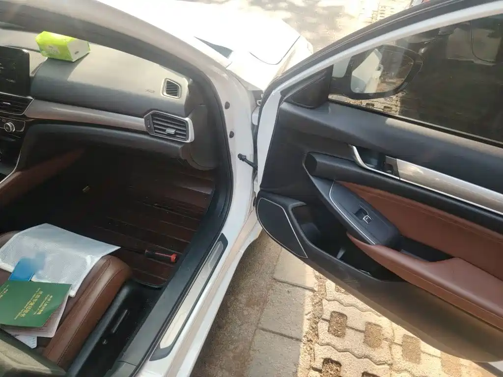 Honda Inspire — фото 17