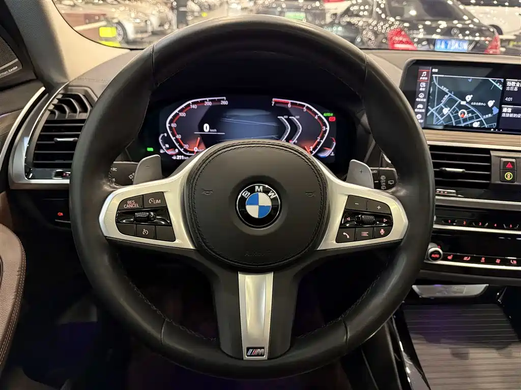 BMW X3 — фото 20
