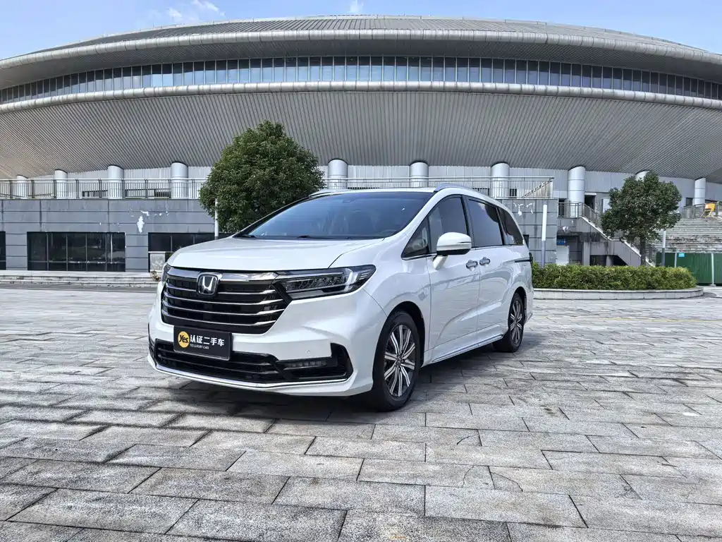 Honda Odyssey — фото 1