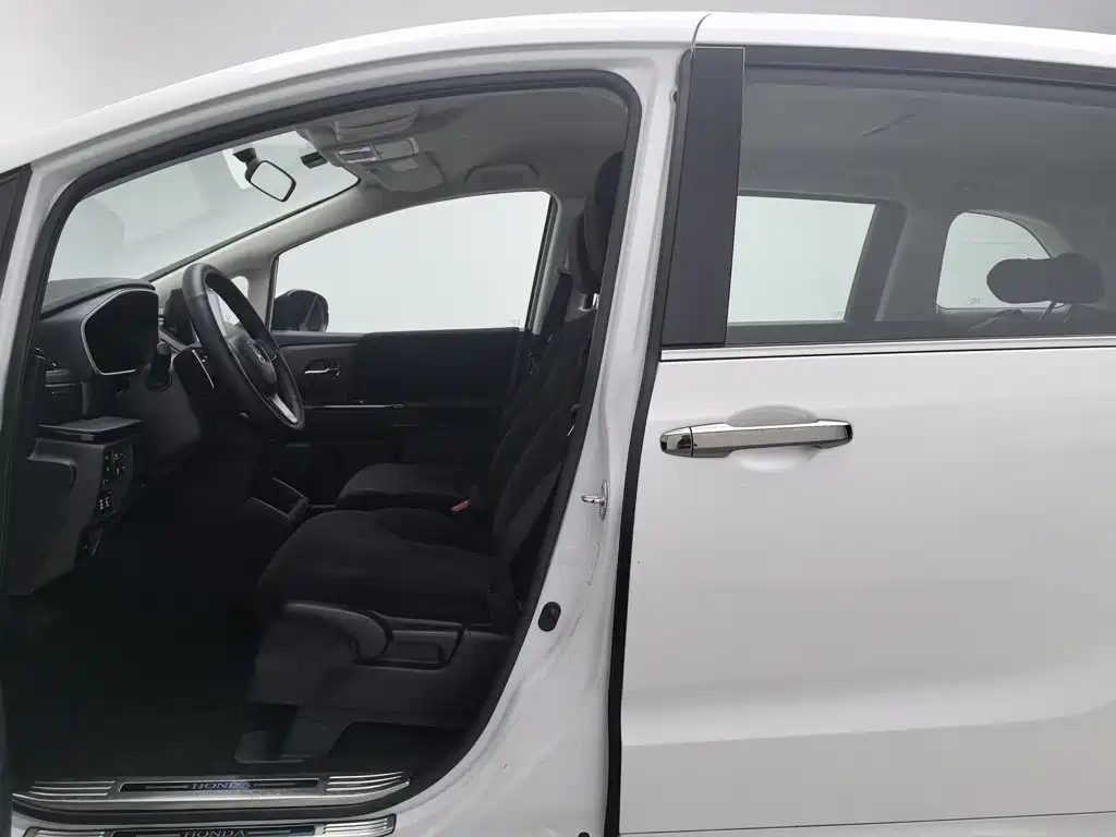 Honda Odyssey — фото 10
