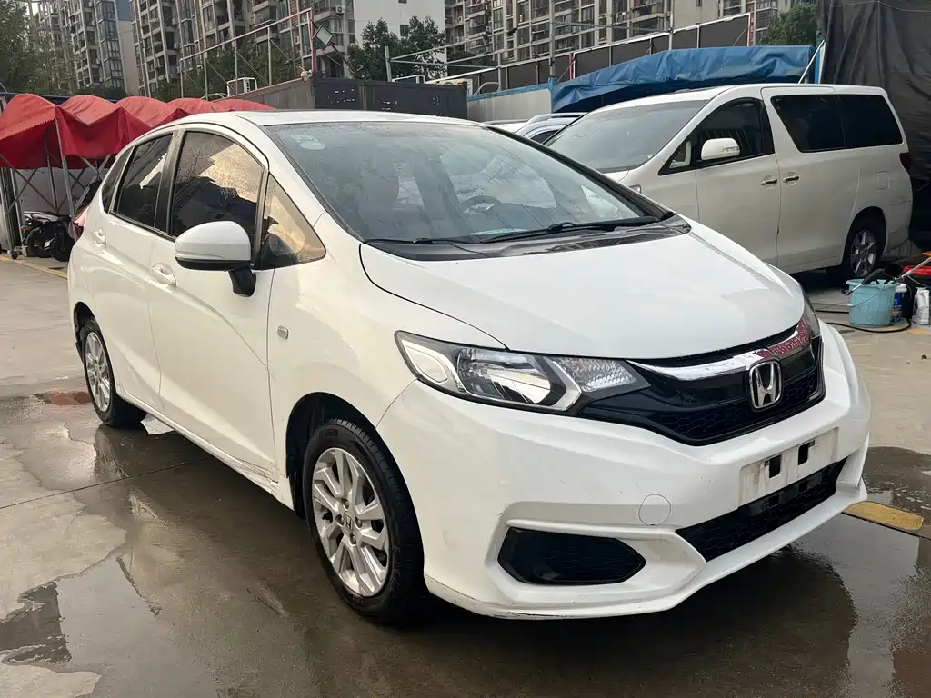 Honda Fit — фото 3