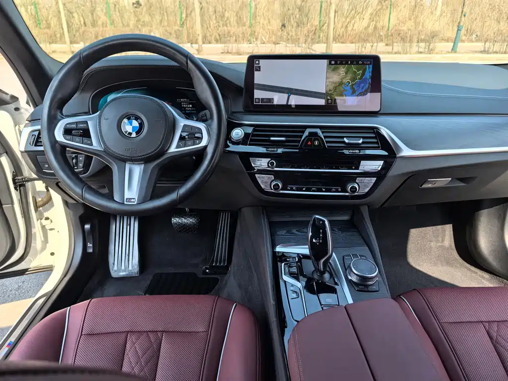 BMW 5 Series New Energy — фото 5