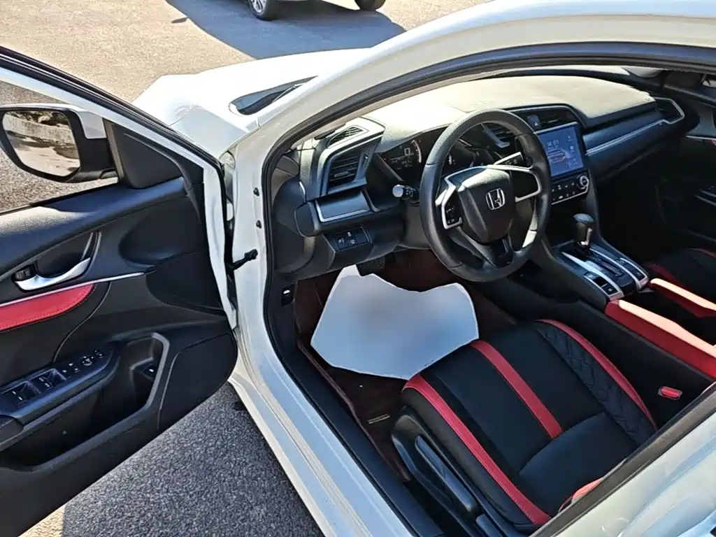 Honda Civic — фото 15