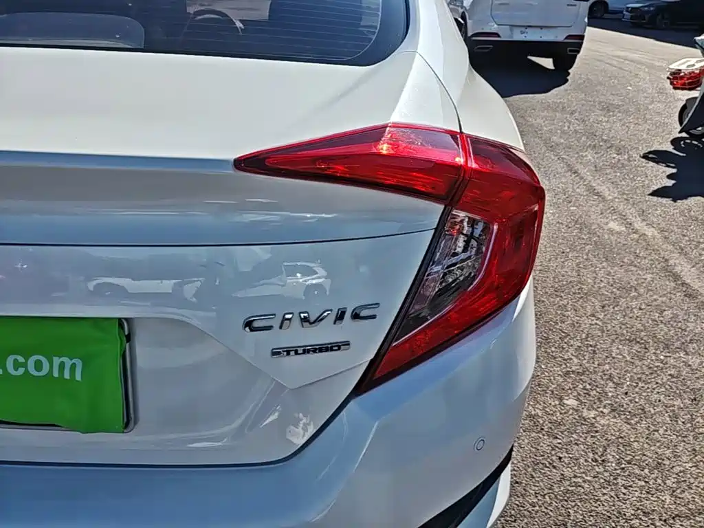 Honda Civic — фото 7