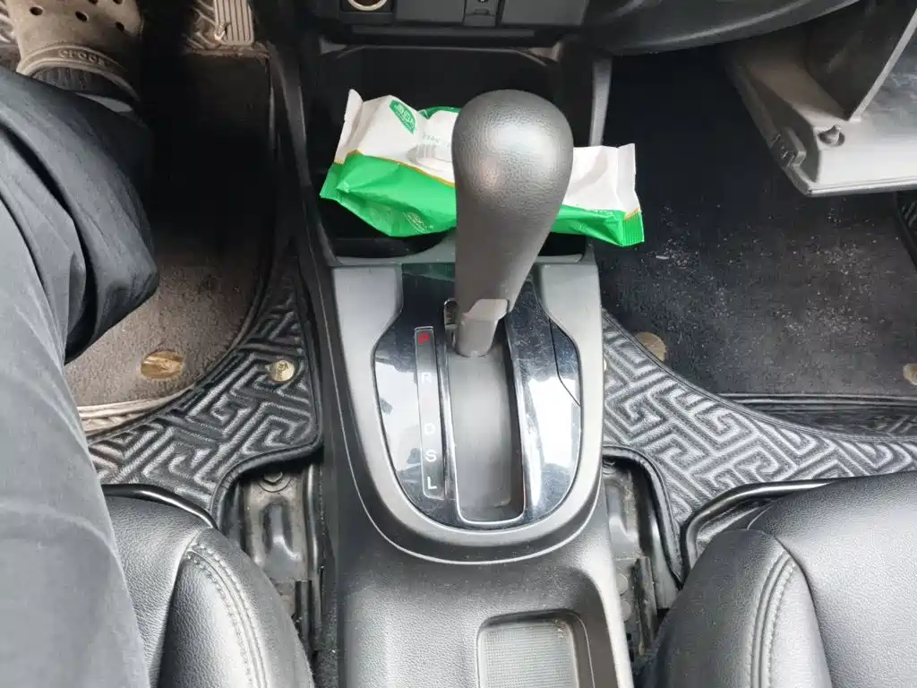 Honda Fit — фото 17