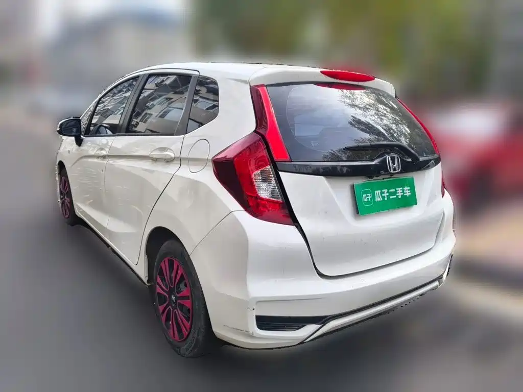 Honda Fit — фото 6