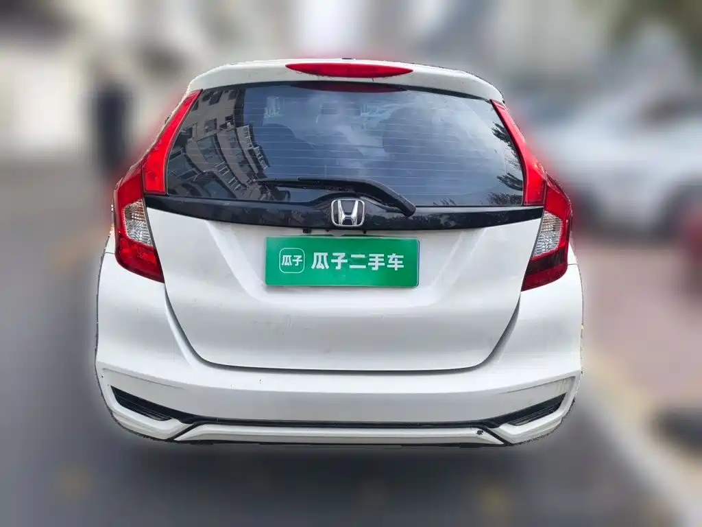Honda Fit — фото 7