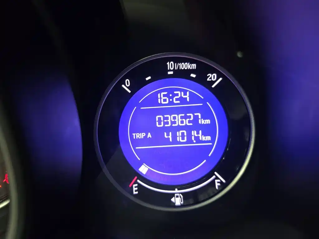 Honda Fit — фото 10