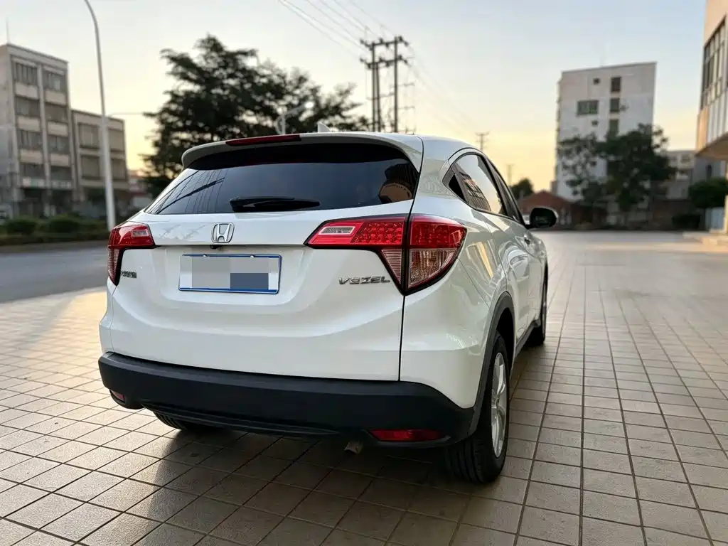 Honda Vezel — фото 7
