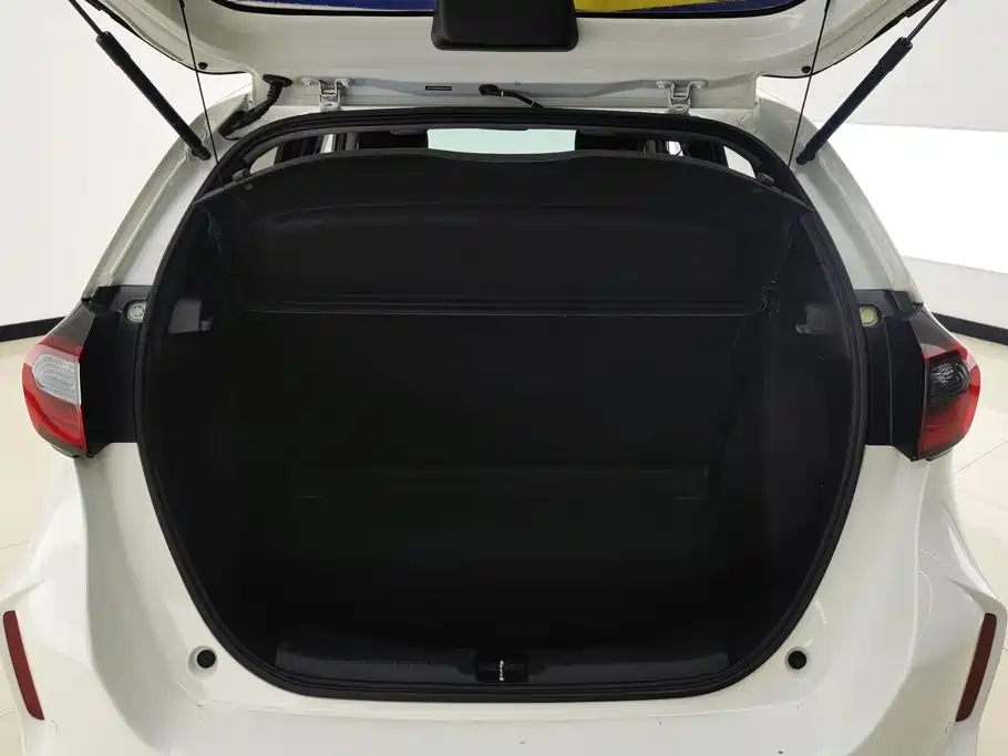 Honda Fit — фото 4