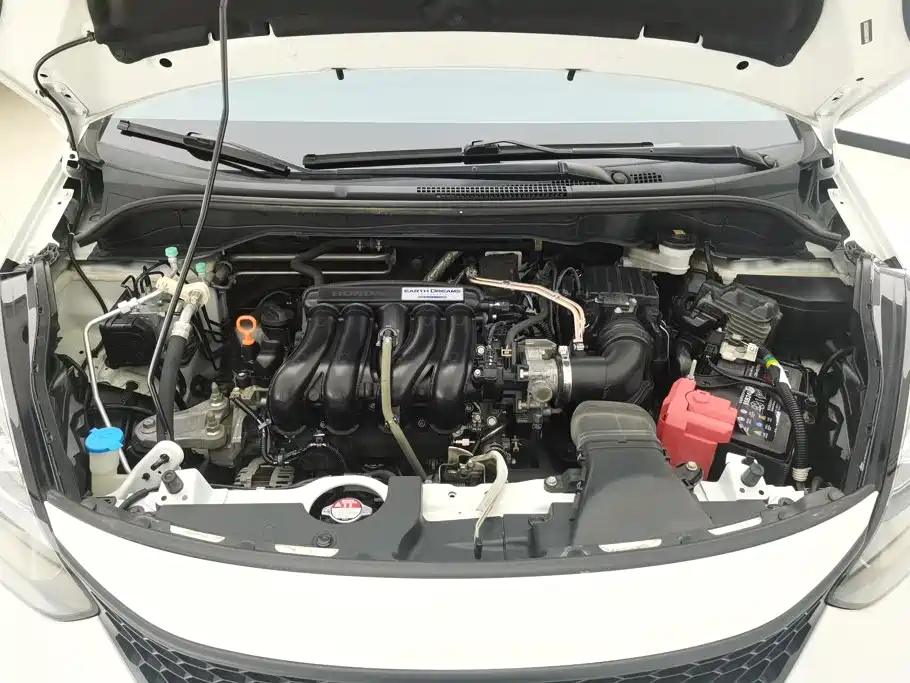 Honda Fit — фото 10