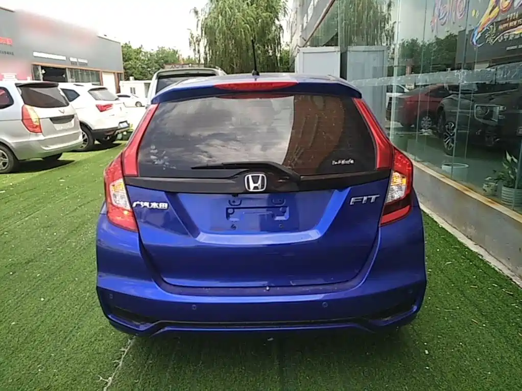 Honda Fit — фото 3