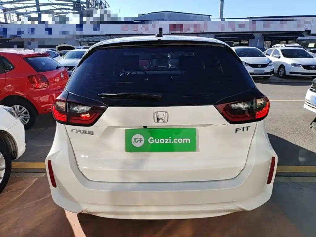 Honda Fit — фото 5