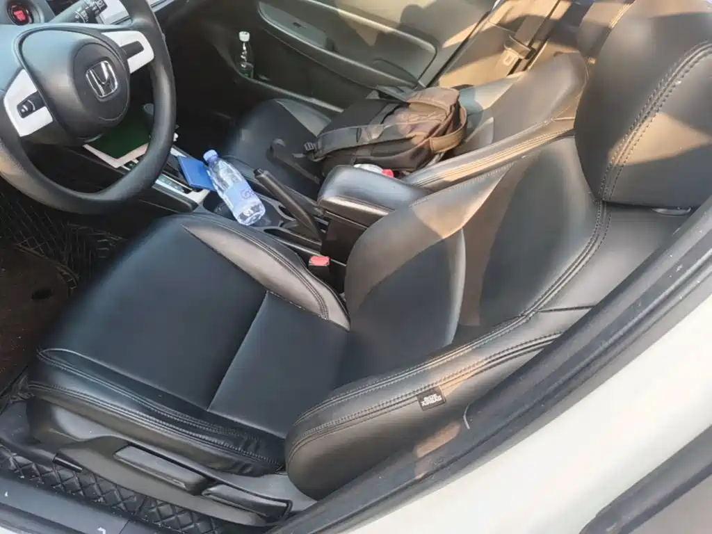 Honda Fit — фото 14