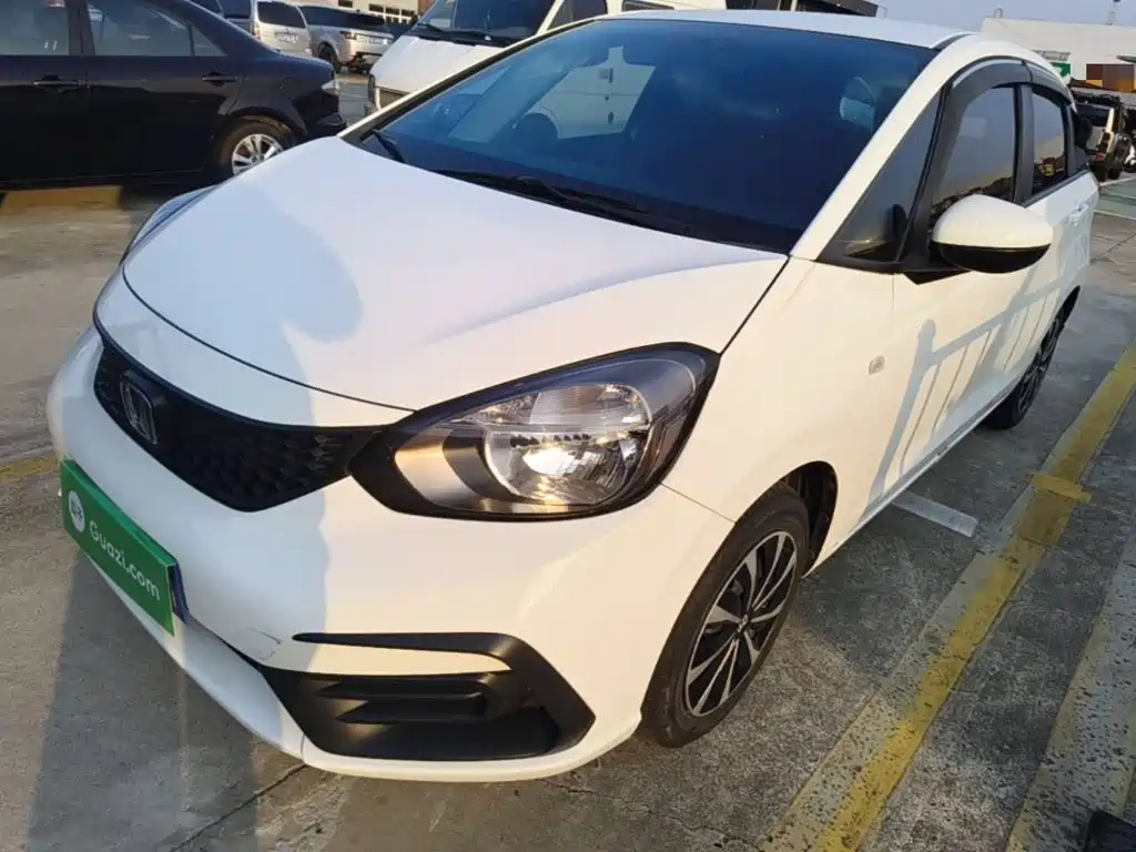 Honda Fit — фото 1