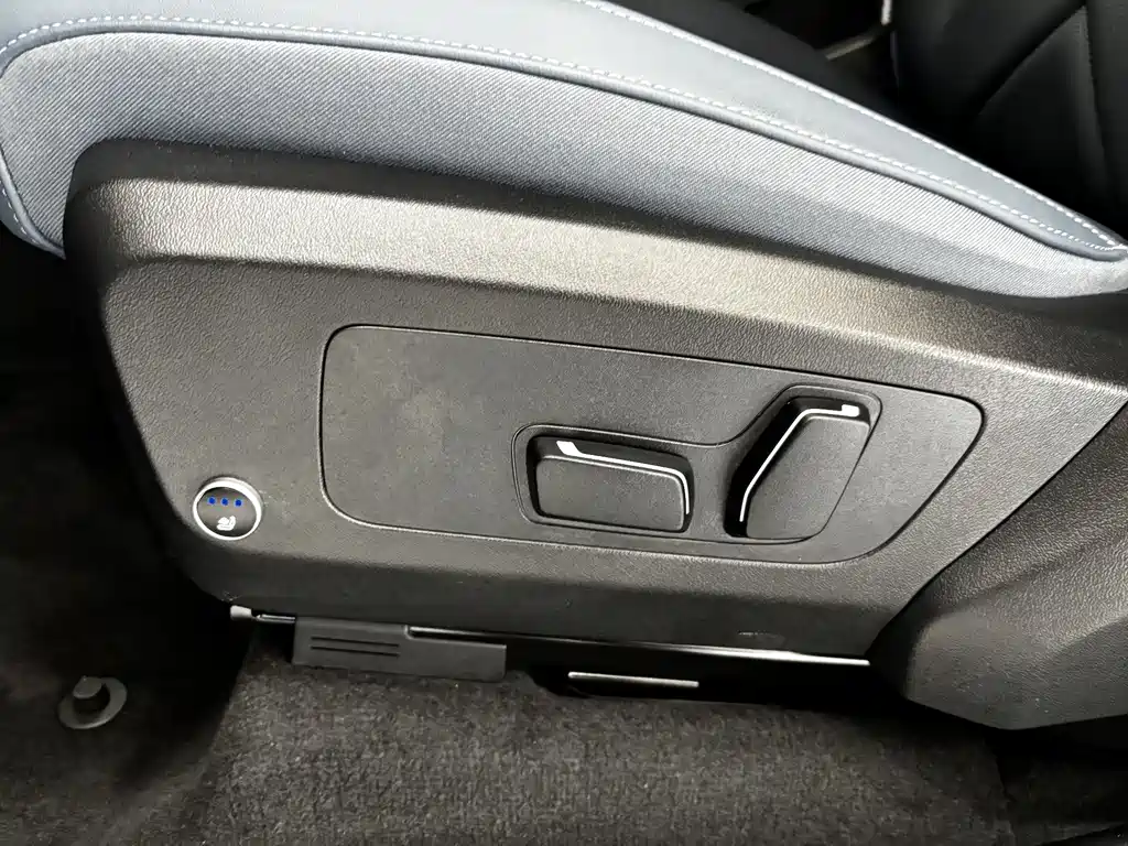BMW X3 — фото 13