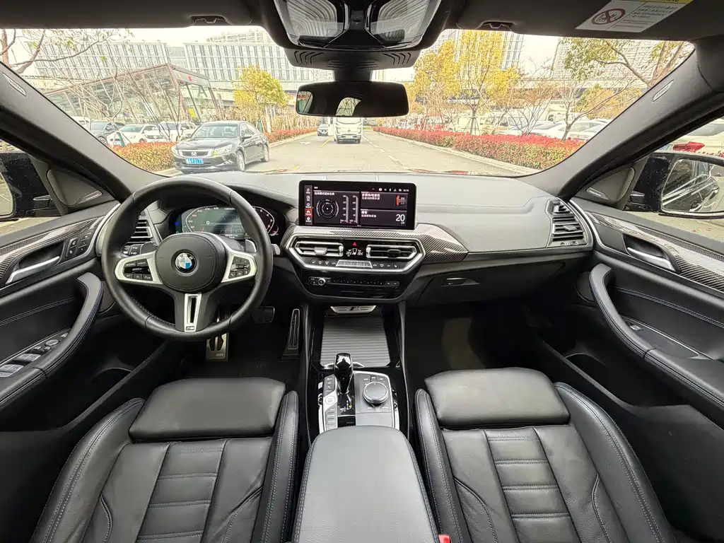 BMW X4 M40i — фото 9