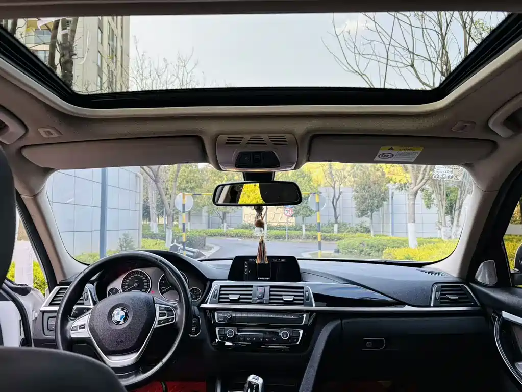 BMW 3 Series — фото 10