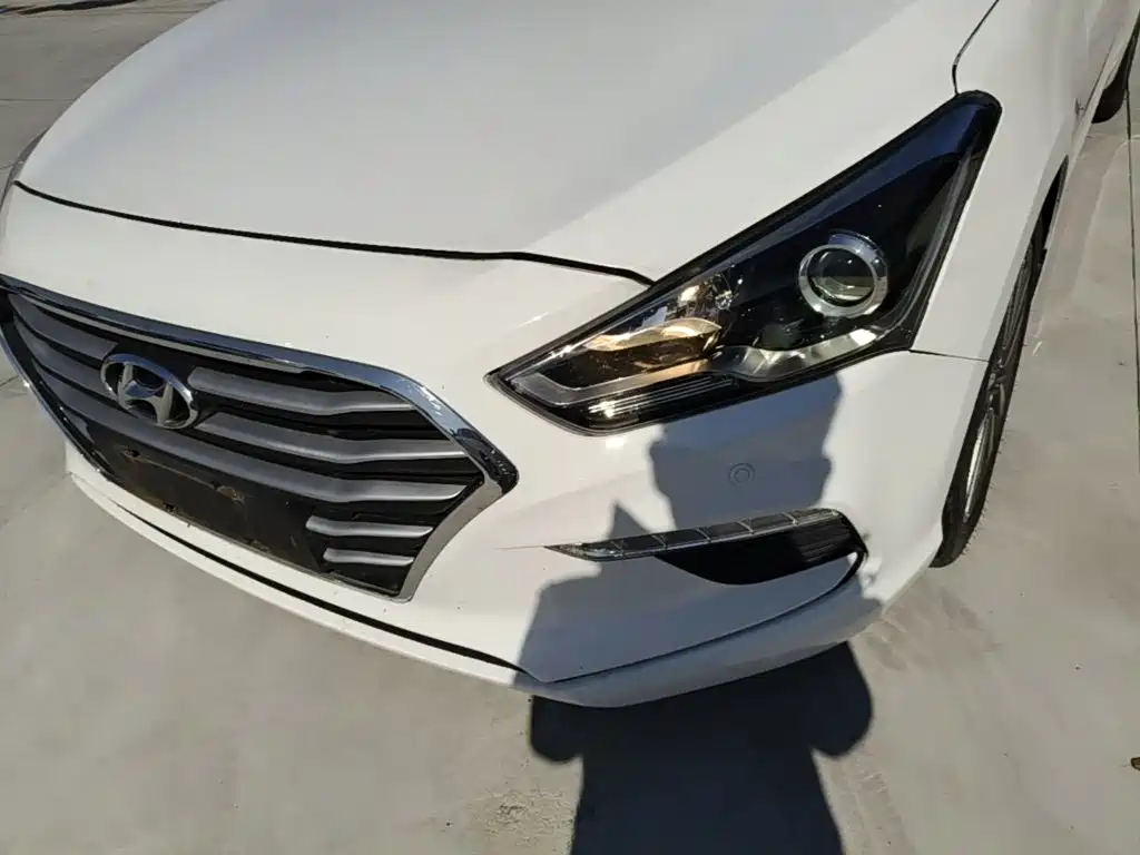 Hyundai Mistra — фото 23