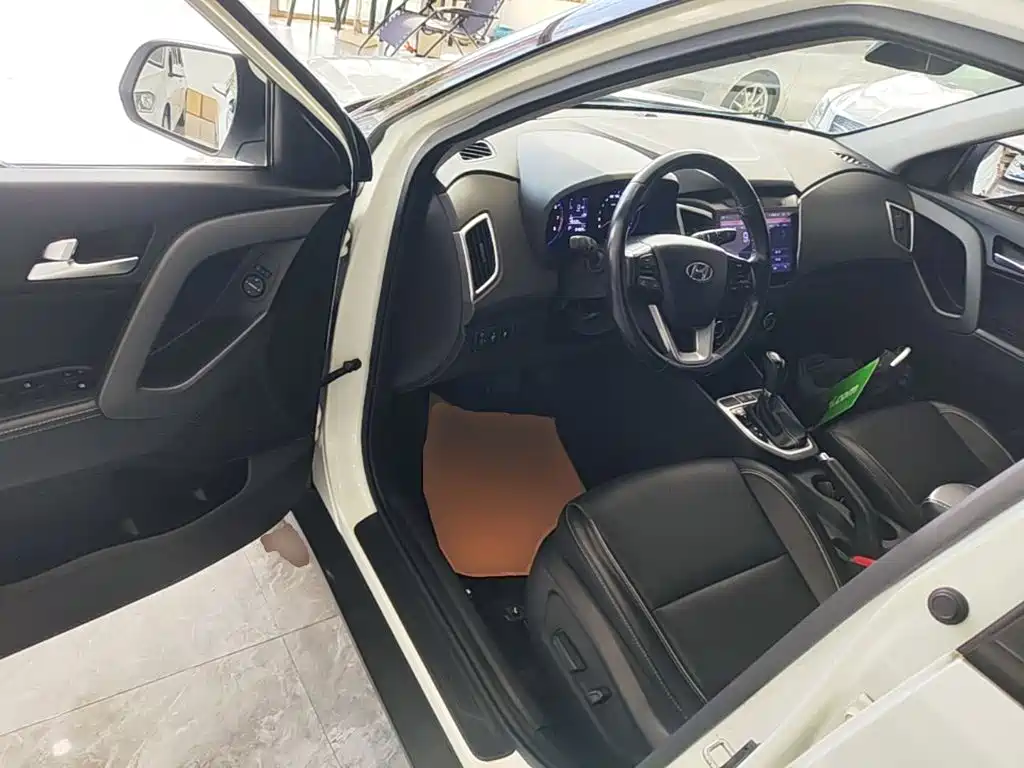 Hyundai ix25 — фото 15
