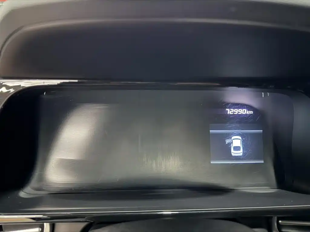 Hyundai Elantra — фото 10
