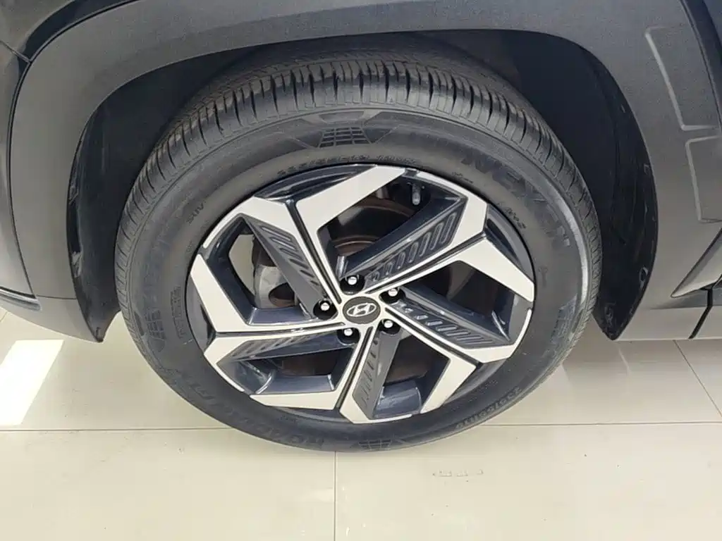 Hyundai Tucson — фото 22