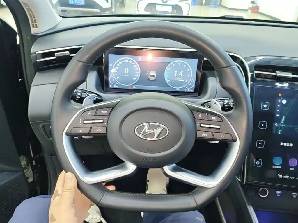 Hyundai Tucson — фото 10