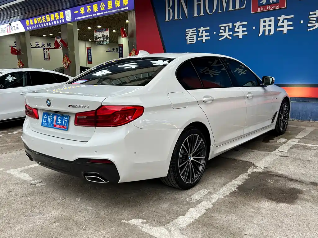 BMW 5 Series — фото 11