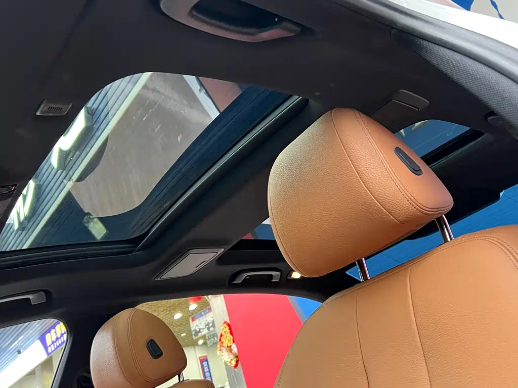 BMW 5 Series — фото 13