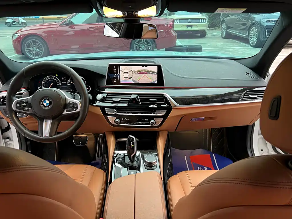 BMW 5 Series — фото 27
