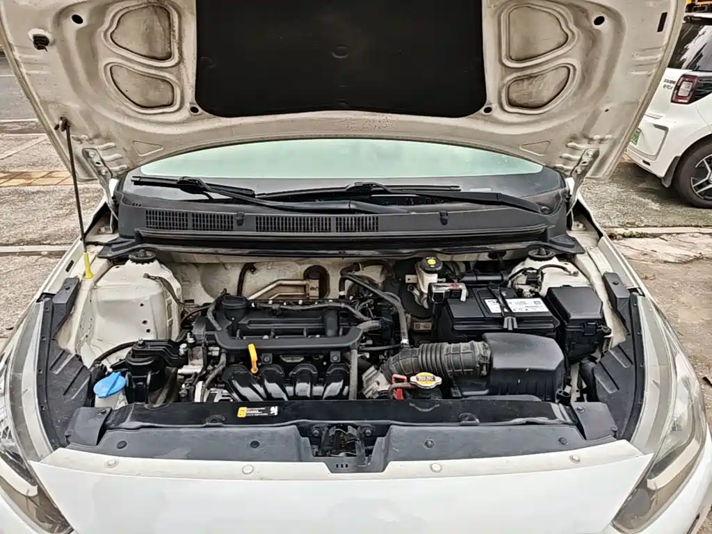 Hyundai Verna — фото 19