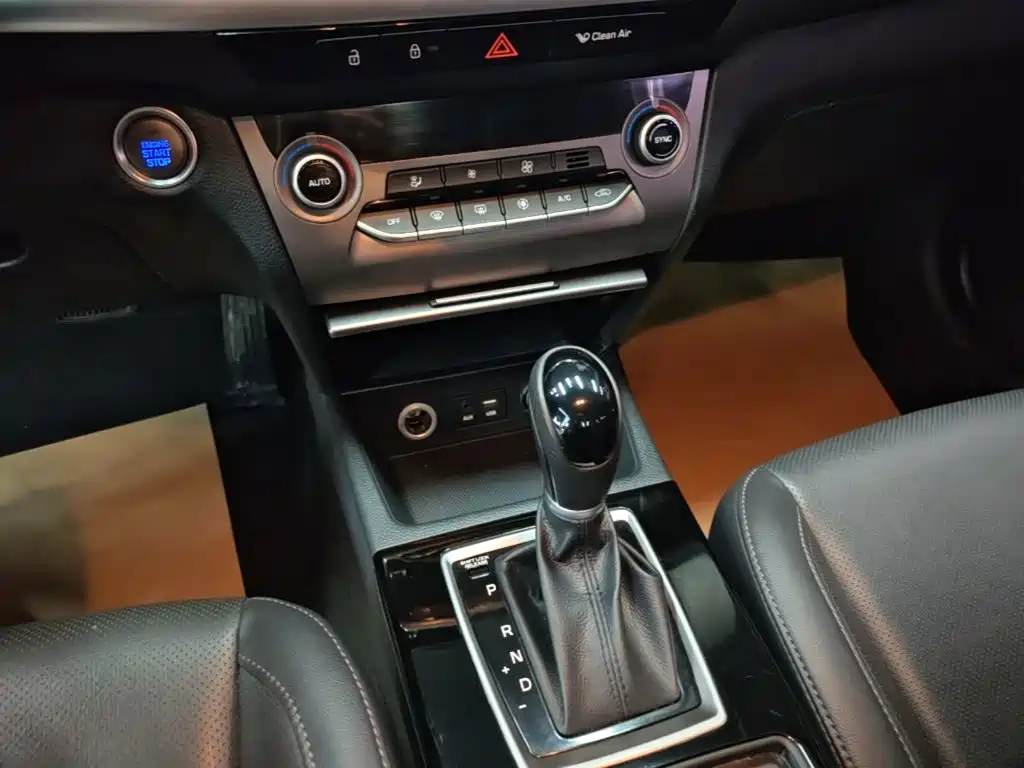 Hyundai Mistra — фото 13