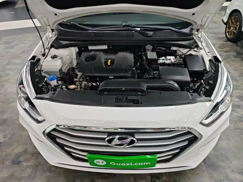 Hyundai Mistra — фото 19