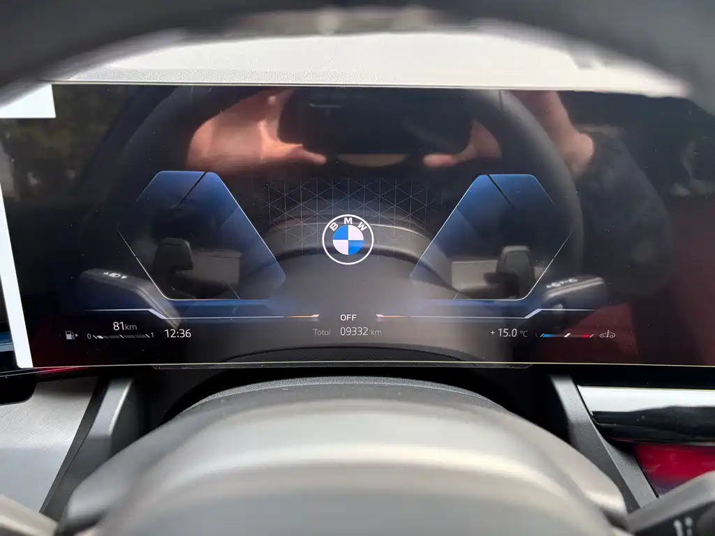 BMW 5 Series — фото 18