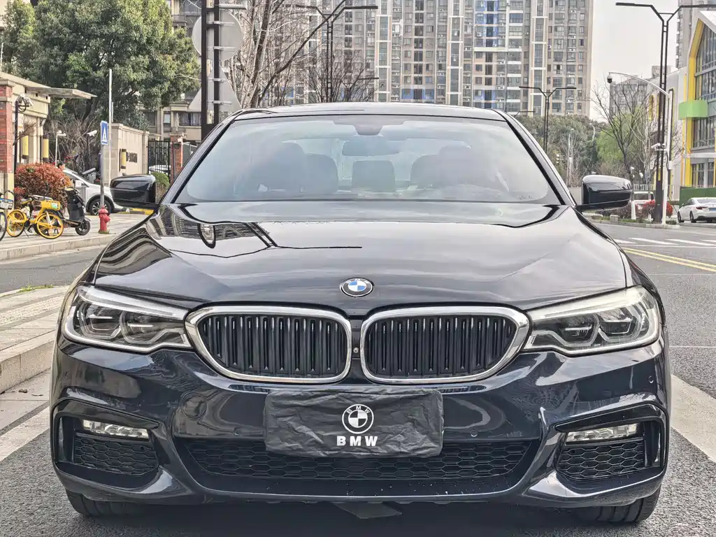 BMW 5 Series — фото 2