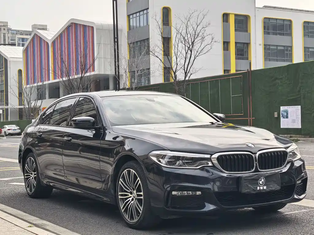 BMW 5 Series — фото 3