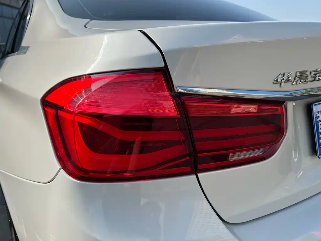 BMW 3 Series — фото 21