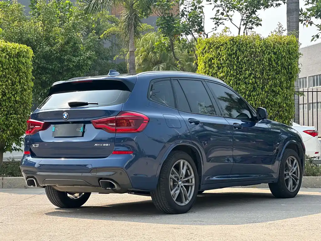 BMW X3 — фото 9