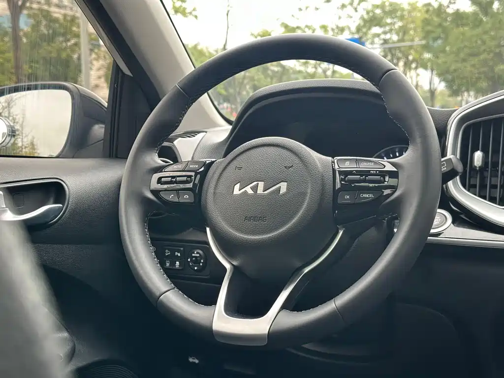 Kia KX1 — фото 8