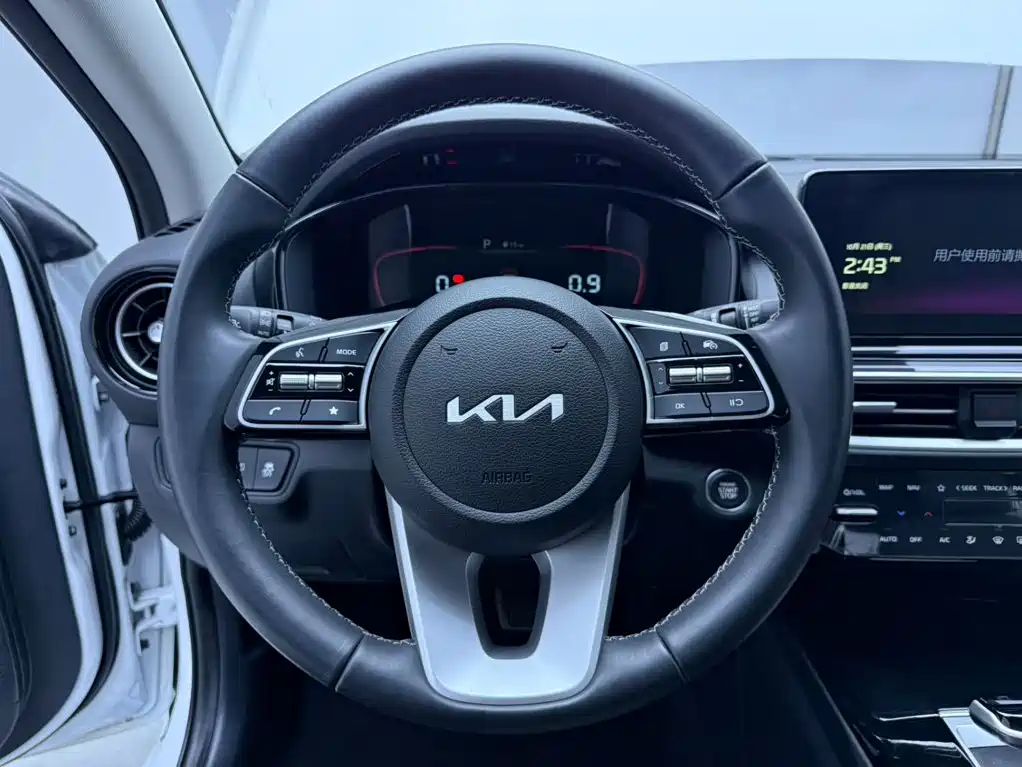 Kia K3 — фото 11