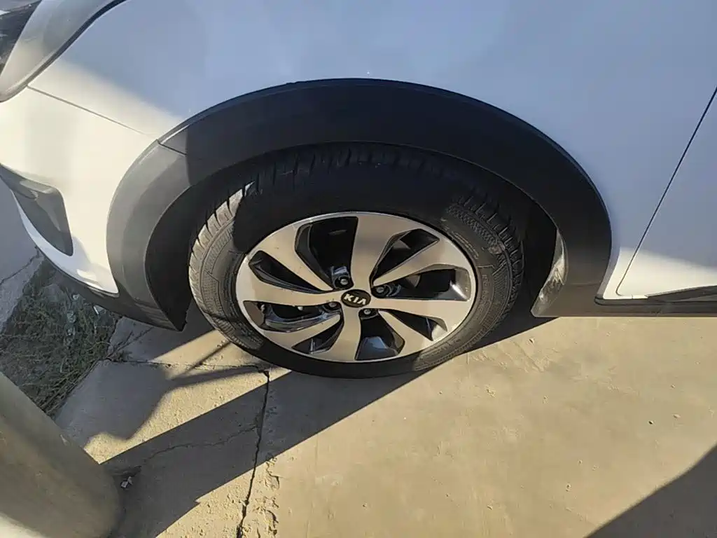 Kia KX Cross — фото 22