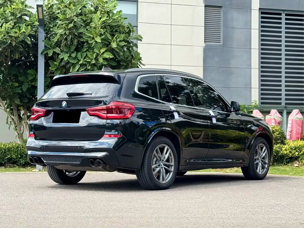 BMW X3 — фото 9