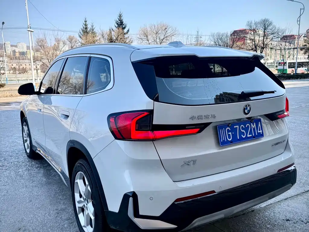 BMW X1 — фото 4