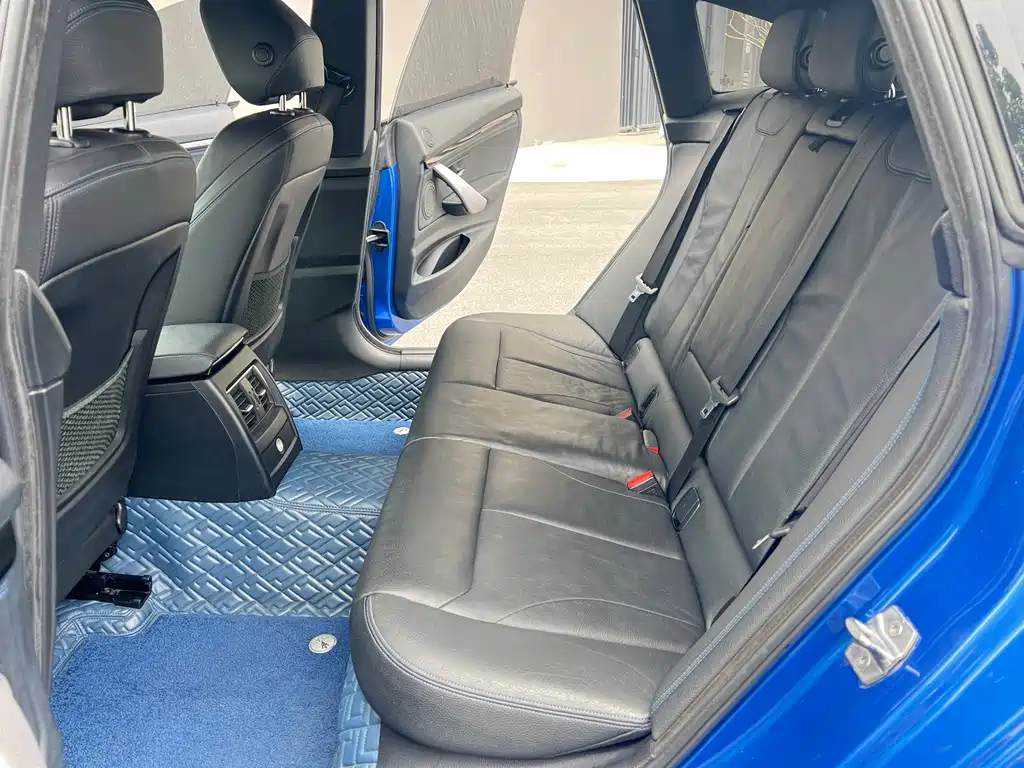 BMW 3 Series GT — фото 14