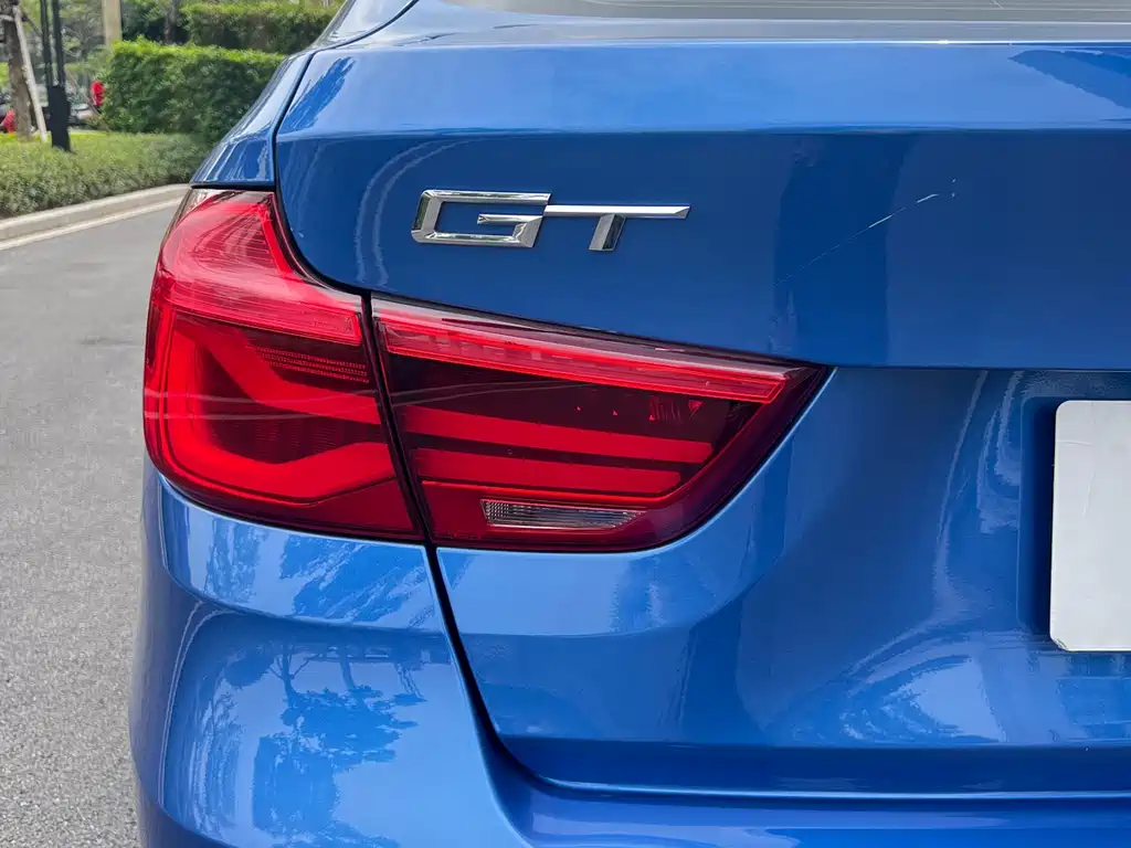 BMW 3 Series GT — фото 10
